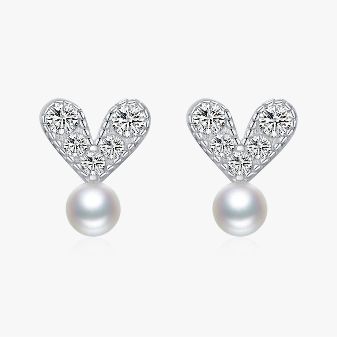 Elegante Ohrringe in Herzform